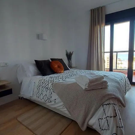 Apartamento La Playa “ Free Parking “ Apartment *