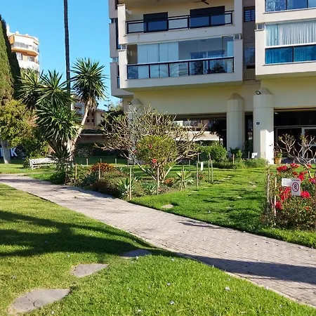 Apartamento La Playa “ Free Parking “ *