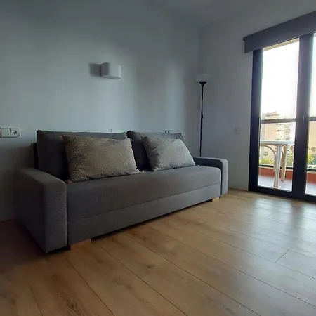 Rent4 Malaga La Playa Apartmán *