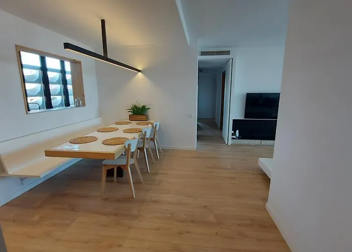 Rent4 Malaga La Playa *